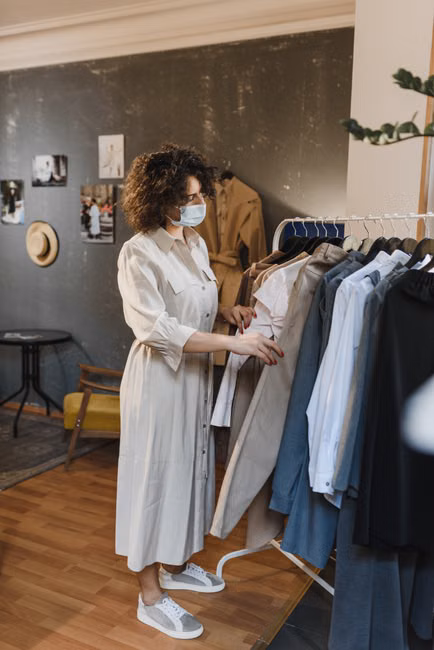 Canais e horário de atendimento da Rei da Moda